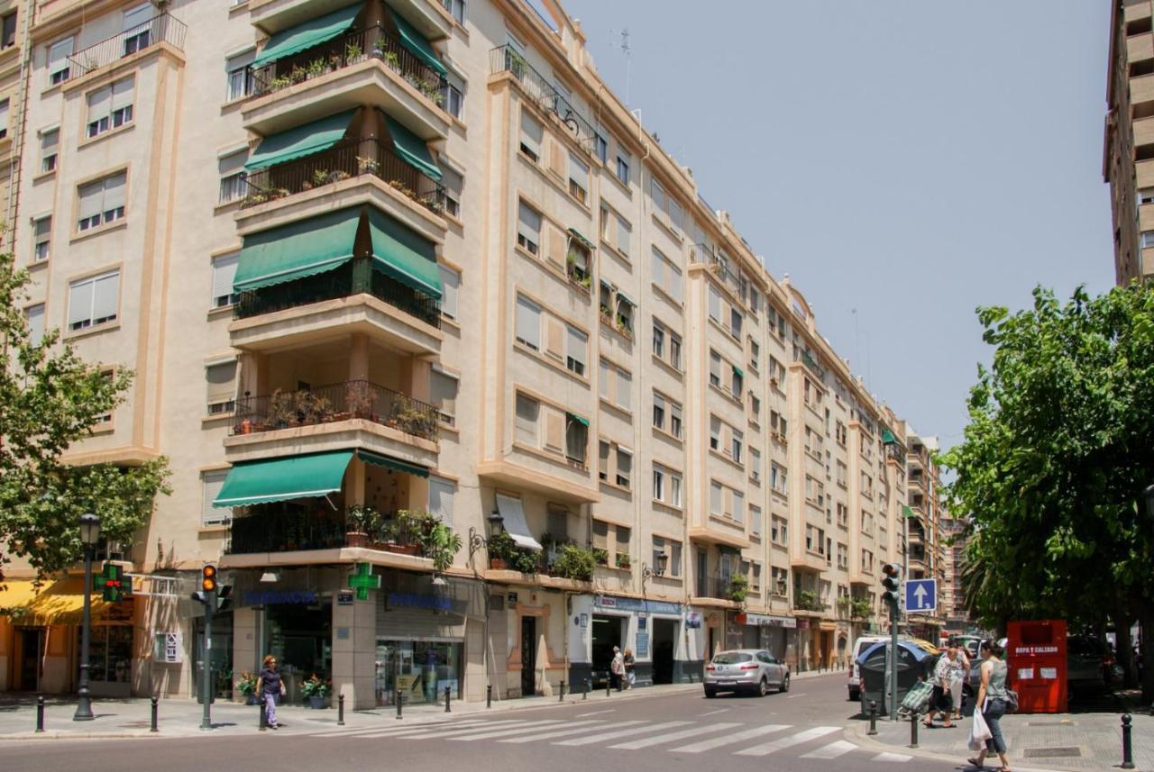 Apartamentos Fv Flats Valencia - Mestalla 5 Exterior photo
